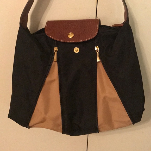 Longchamp Handbags - Longchamp Le Pliage leather trim expandable bag